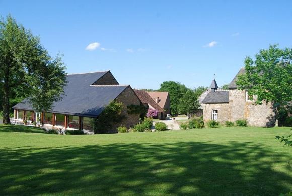 Le Hameau De La Fouquiere Villa Joue-du-Bois Bagian luar foto